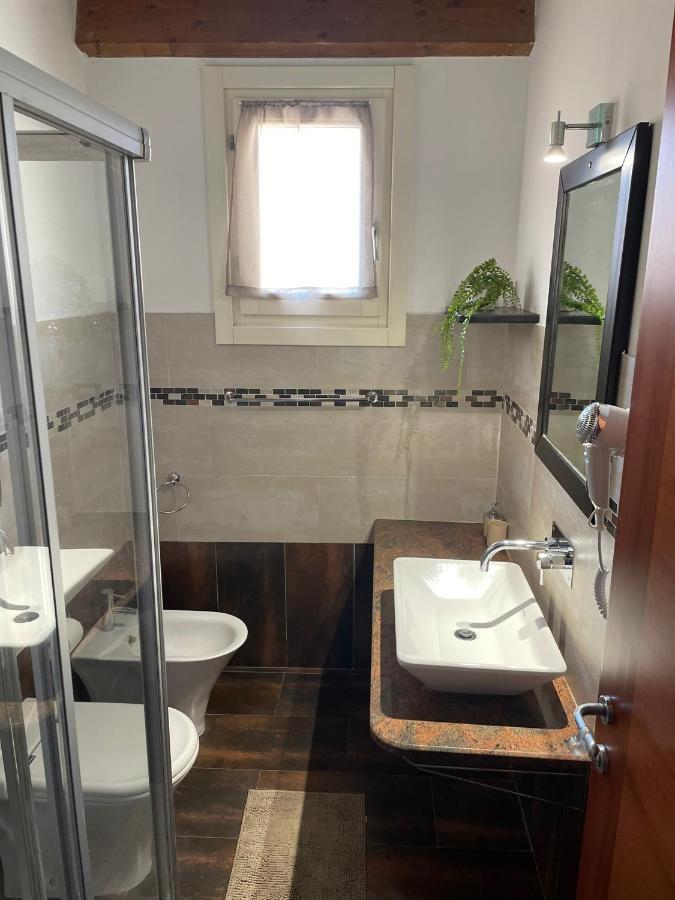 Il Vicoletto Guest House Porto Torres Buitenkant foto